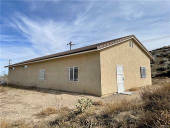 8480 State Highway 138, Pinon Hills, CA 92372