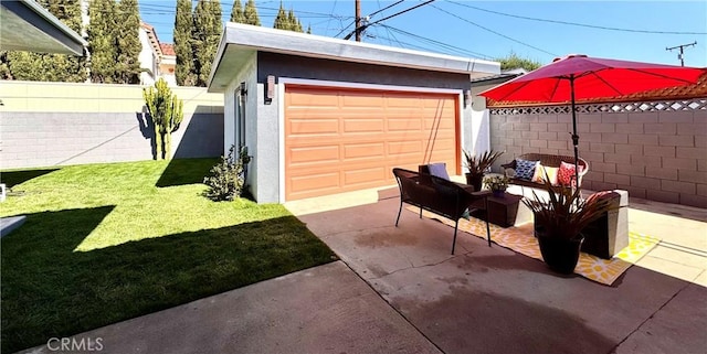 detached garage with fence