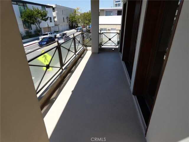 304 27th St, Manhattan Beach, CA 90266 - view of balcony