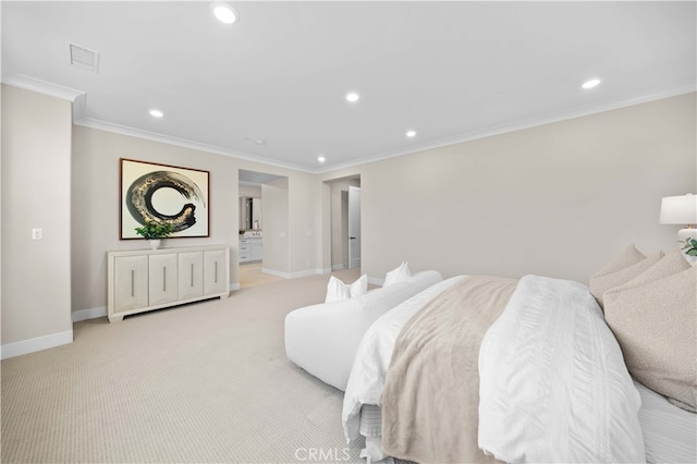 bedroom with baseboards, ornamental molding, visible vents, and recessed lighting