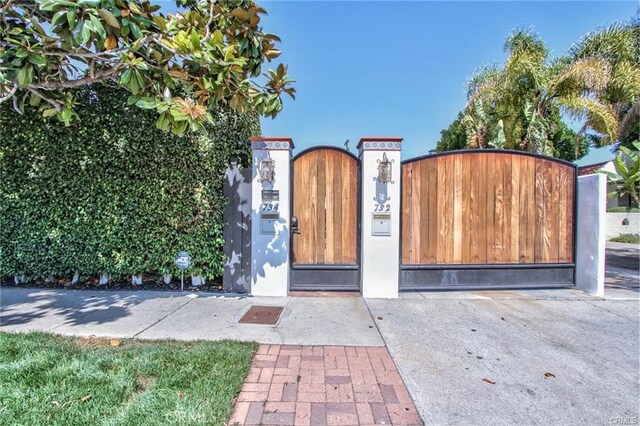 732 N Crescent Heights Blvd, Los Angeles, CA 90046 - photo 16