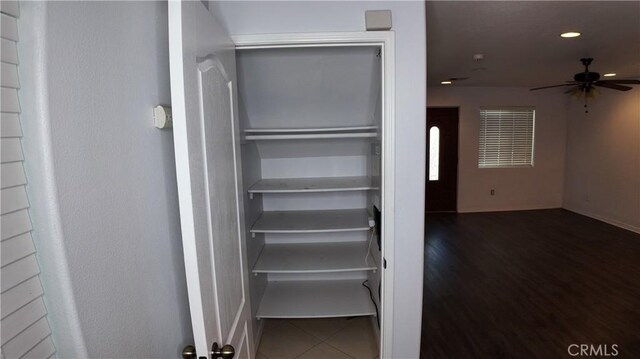 464 W E St, Colton, CA 92324 - view of closet
