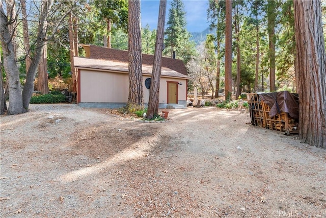 exterior space featuring driveway