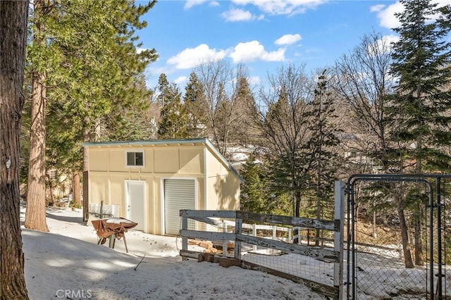 337 Lookout Dr, Twin Peaks, CA 92391 - view of horse barn