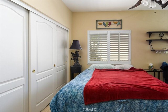 24182 Via Llano, Murrieta, CA 92562 - bedroom with a closet and ceiling fan