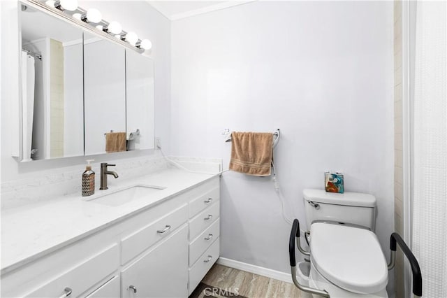 250 N Wateka St, San Jacinto, CA 92583 - bathroom featuring wood finished floors, vanity, toilet, and a shower with shower curtain