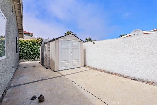 8381 Lomond Dr, Huntington Beach, CA 92646 - photo 32