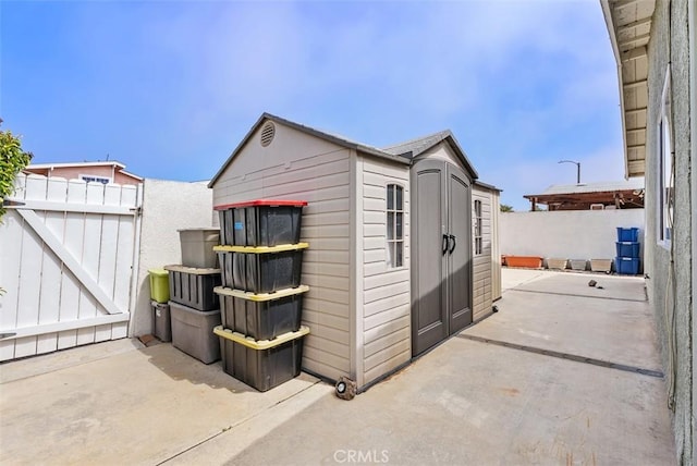 8381 Lomond Dr, Huntington Beach, CA 92646 - photo 34