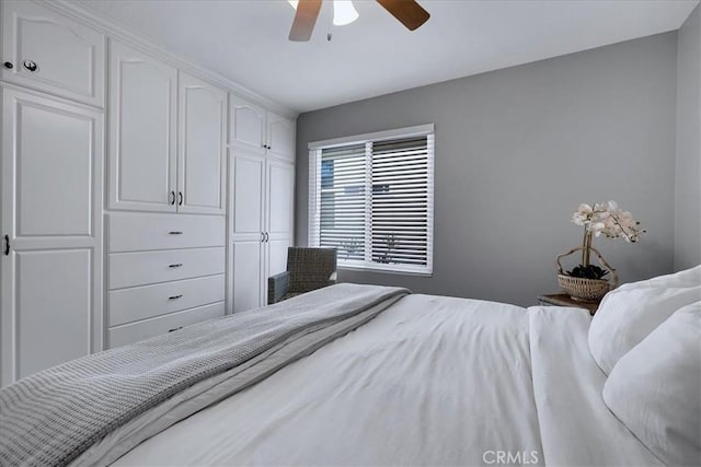 bedroom with a ceiling fan