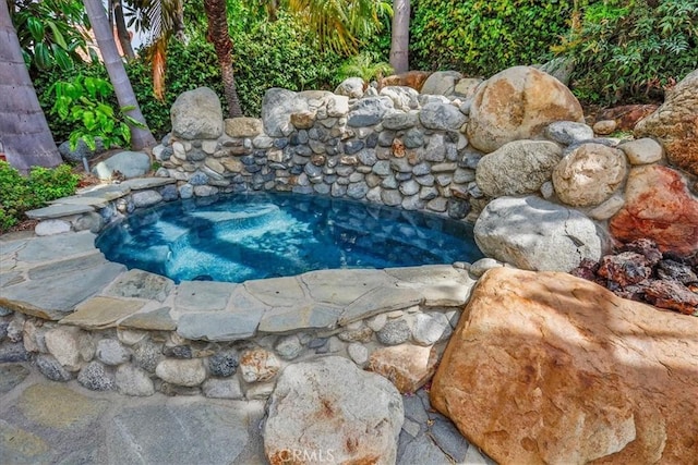 view of swimming pool