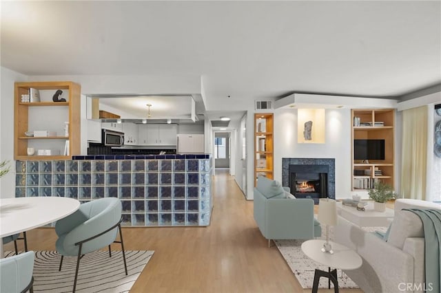 35 Linden Unit 302, Long Beach, CA 90802 - photo 3