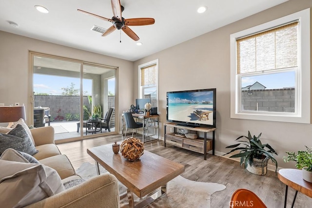 7 Alienta Ln, Rancho Mission Viejo, CA 92694 - living room featuring visible vents, wood finished floors, baseboards, recessed lighting, and a ceiling fan