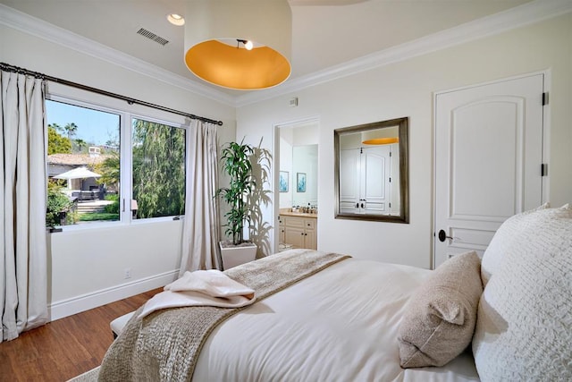 18320 Colina Fuerte, Rancho Santa Fe, CA 92067 - bedroom with wood finished floors, ornamental molding, baseboards, ensuite bathroom, and recessed lighting