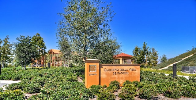 42 Cipresso, Irvine, CA 92618 - view of community / neighborhood sign