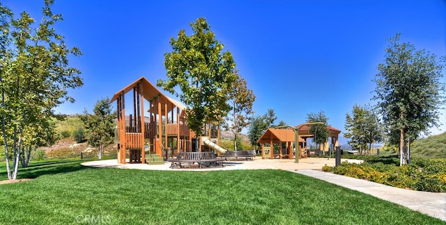 42 Cipresso, Irvine, CA 92618 - community jungle gym featuring a lawn and a gazebo