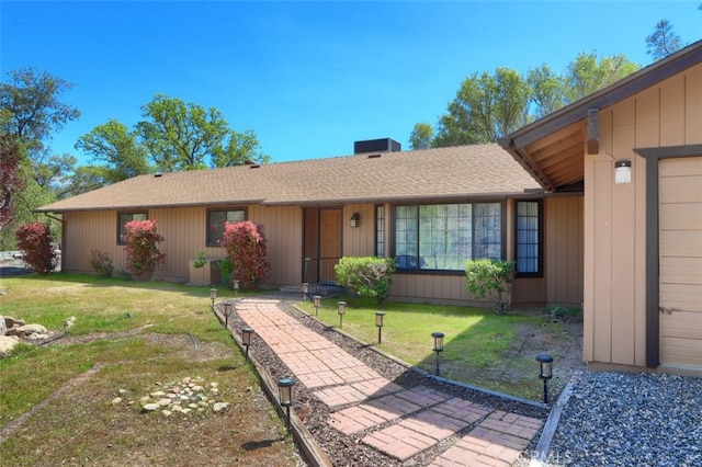 44410 Quail Ct, Coarsegold, CA 93614 - single story home featuring a front yard and roof with shingles