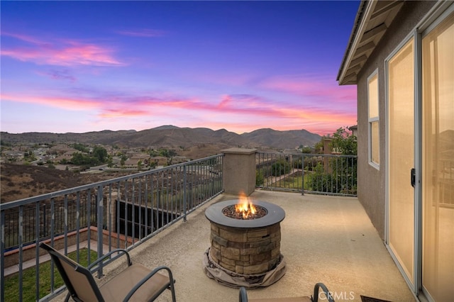 16219 Skyridge Dr, Riverside, CA 92503 - balcony with a fire pit and a mountain view