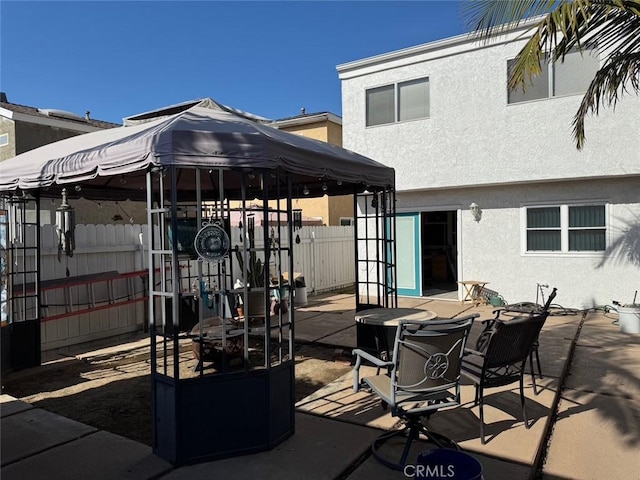 344 Ultimo Ave, Long Beach, CA 90814 - view of patio / terrace with fence