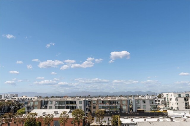 city view featuring a mountain view