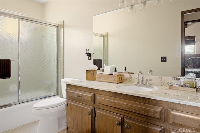 27994 W Shore Rd, Lake Arrowhead, CA 92352 - bathroom with toilet, vanity, and enclosed tub / shower combo