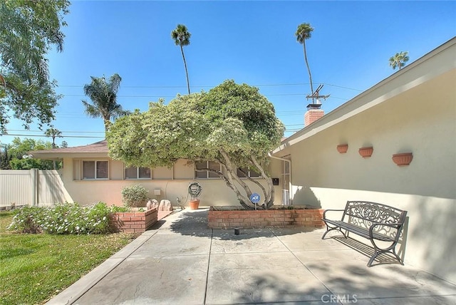 6087 Academy Ave, Riverside, CA 92506 - view of patio / terrace featuring fence