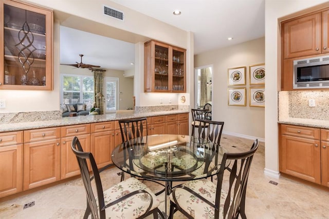dining area with visible vents, a ceiling fan, and recessed lighting