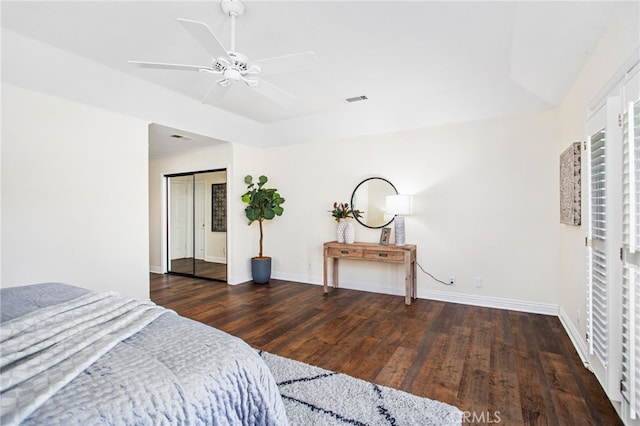 22316 Bear Creek Dr S, Murrieta, CA 92562 - bedroom featuring visible vents, baseboards, wood finished floors, a closet, and ceiling fan