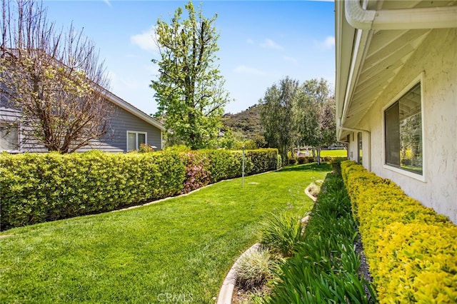 22316 Bear Creek Dr S, Murrieta, CA 92562 - view of yard