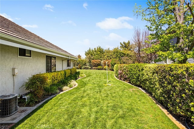 22316 Bear Creek Dr S, Murrieta, CA 92562 - view of yard with central AC