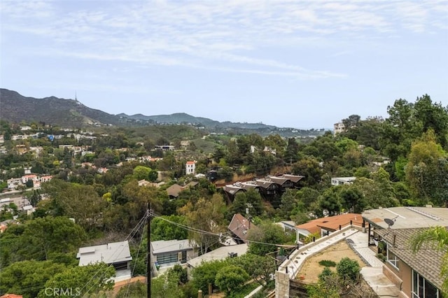 bird's eye view with a mountain view