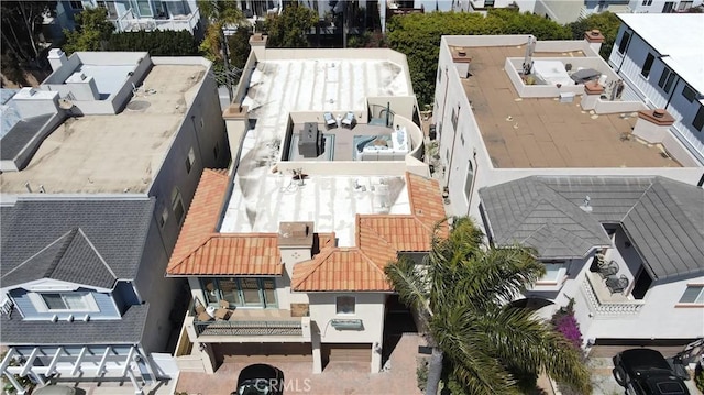 bird's eye view with a residential view