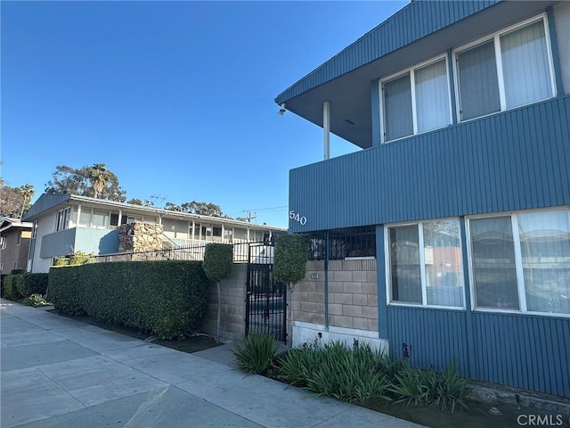 540 E Adams St, Long Beach, CA 90805 - photo 2