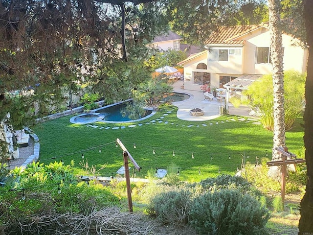 view of yard with a patio