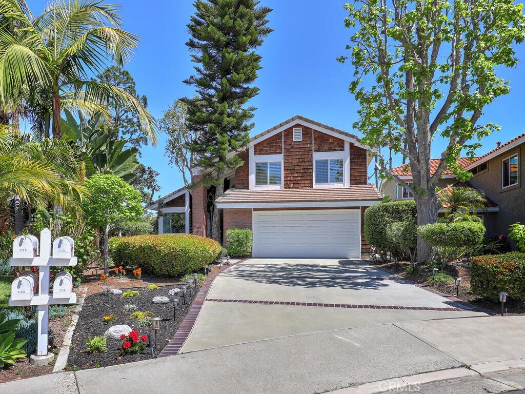 27275 Comba, Mission Viejo, CA 92692 - view of front facade featuring driveway and a garage