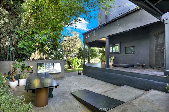 801 E Edgeware Rd, Los Angeles, CA 90026 - view of patio / terrace