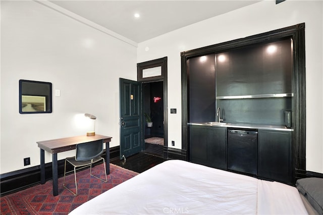 801 E Edgeware Rd, Los Angeles, CA 90026 - bedroom with a sink, baseboards, and recessed lighting