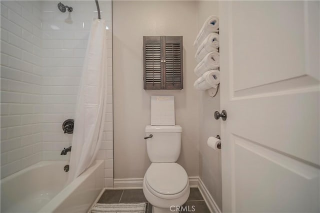 1345 Cabrillo Park Dr Unit J02, Santa Ana, CA 92701 - full bath featuring toilet, tile patterned flooring, baseboards, and shower / tub combo