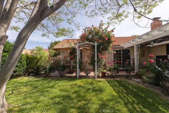 1130 Carob Ct, Hemet, CA 92545 - view of green lawn featuring a patio area