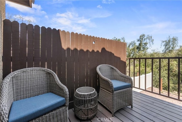 22690 Mountain View Rd, Moreno Valley, CA 92557 - wooden deck featuring fence
