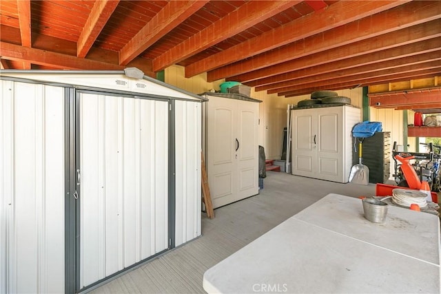 1251 Kodiak Dr, Lake Arrowhead, CA 92352 - garage with a shed