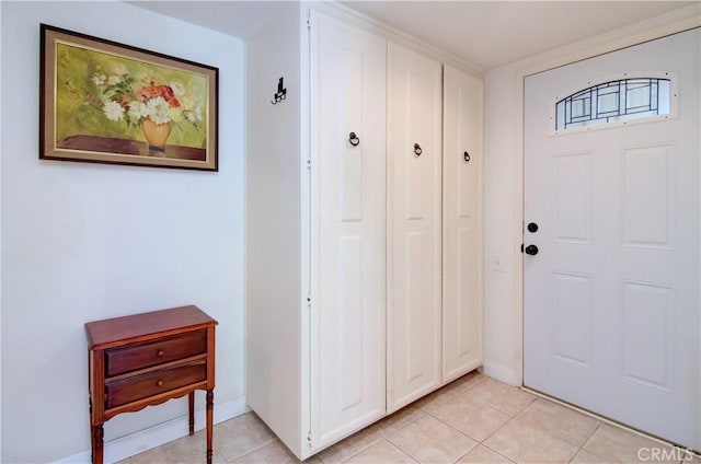 606 Avenida Sevilla Unit O, Laguna Woods, CA 92637 - foyer featuring light tile patterned floors