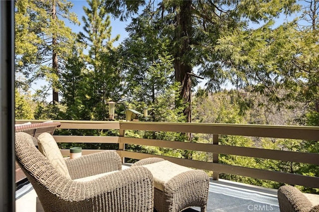229 Chippewa Ln, Lake Arrowhead, CA 92352 - view of balcony
