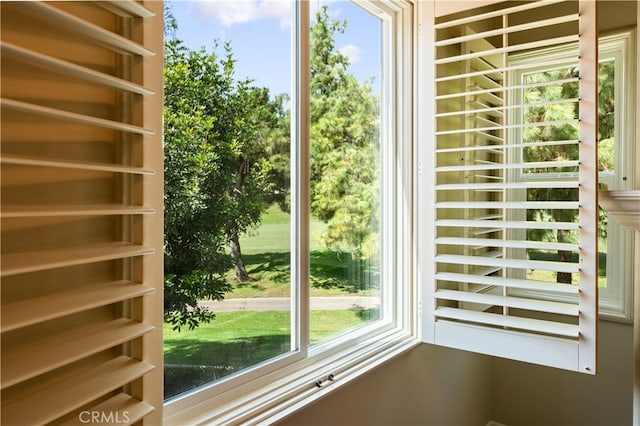 doorway to outside with a healthy amount of sunlight