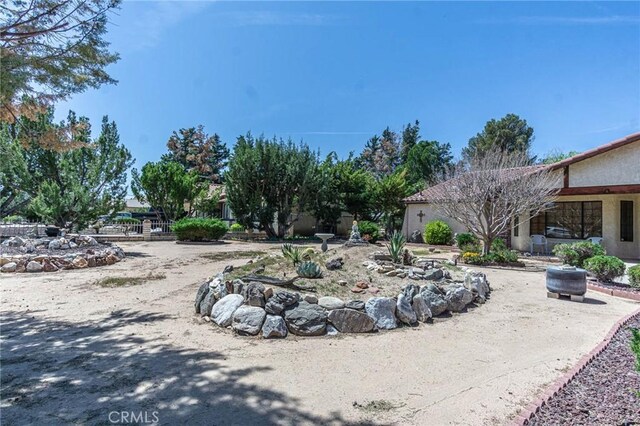 7040 Kenyon Ave, Hesperia, CA 92345 - view of yard with fence