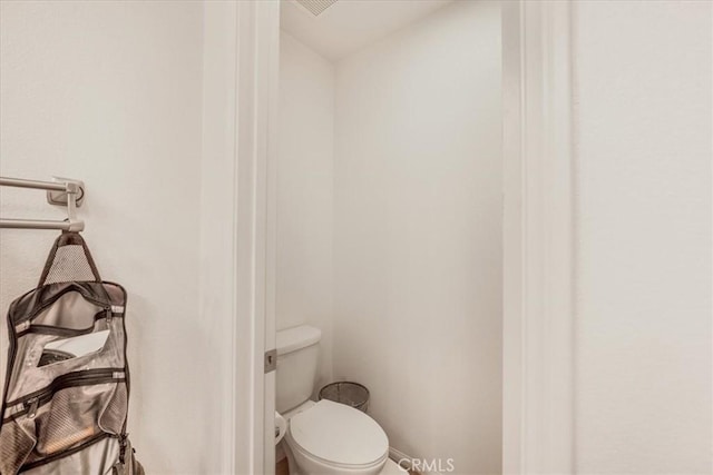 40925 Lacroix Ave, Murrieta, CA 92562 - bathroom with toilet