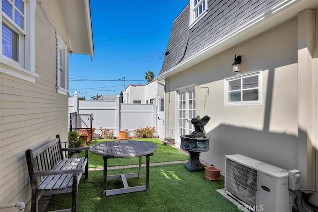 1239 S Patton Ave, San Pedro, CA 90731 - view of yard with french doors