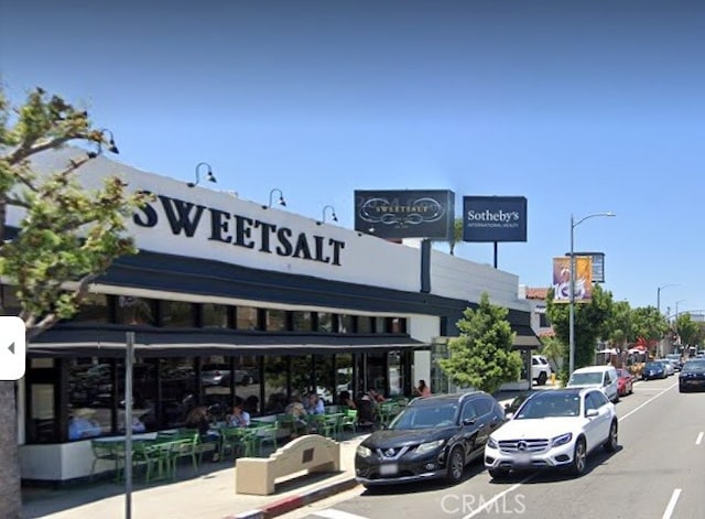10240 Camarillo St Unit 204, Toluca Lake, CA 91602 - view of building exterior