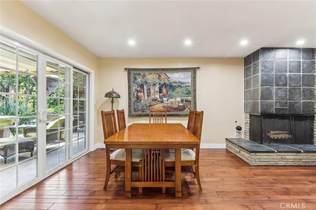 1460 E Glenoaks Blvd, Glendale, CA 91206 - dining space featuring wood finished floors, recessed lighting, baseboards, and a fireplace
