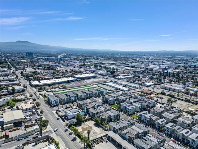 bird's eye view featuring a mountain view