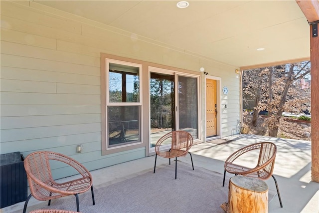 756 Brentwood Dr, Lake Arrowhead, CA 92352 - view of patio / terrace
